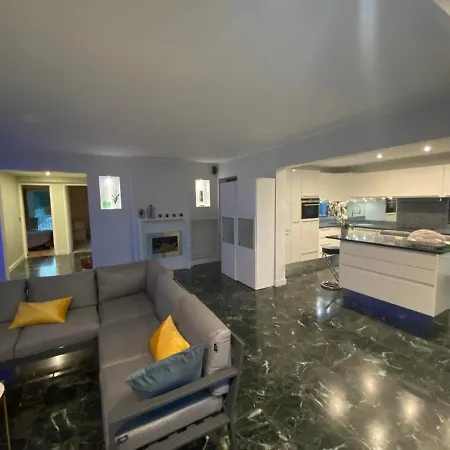 Appartement Luxe Vue Mer Au Pied Du Cap D'Antibes Lägenhet